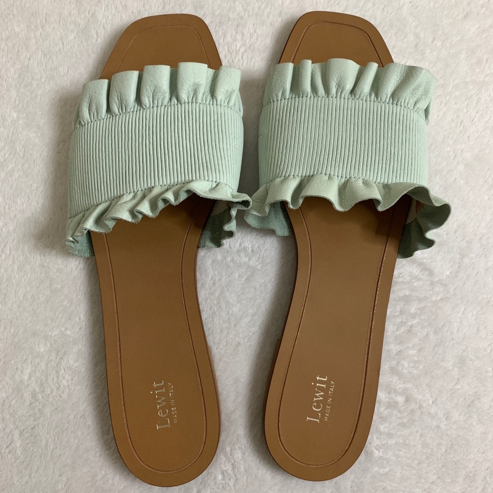 Lewit Cassandra Slides - image 1